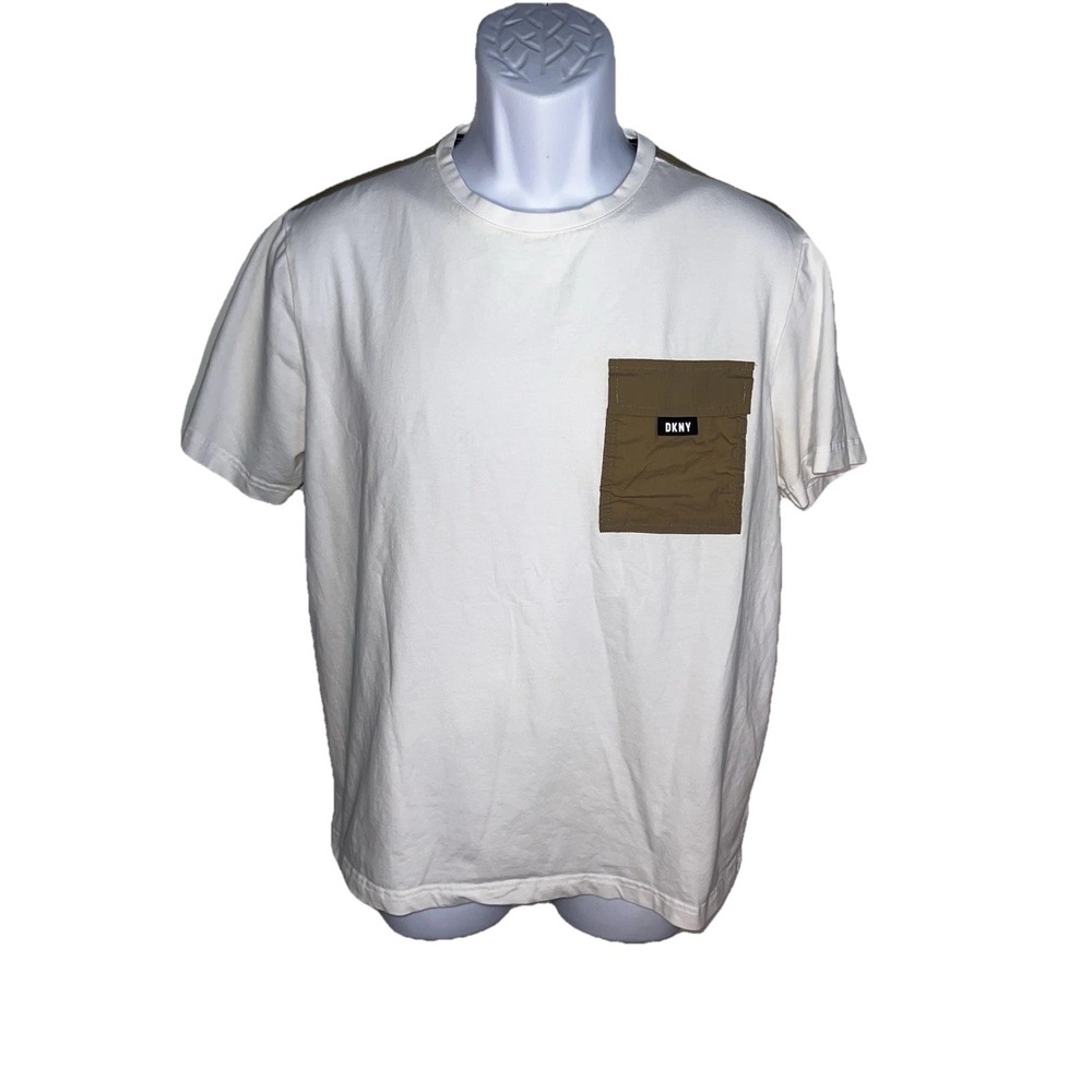 DKNY Men's Logo Cargo Chest Pocket Short Sleeve Crew Neck Stretch T-Shirt Size M